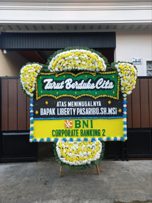 Papan Bunga Duka di Banjaroyo