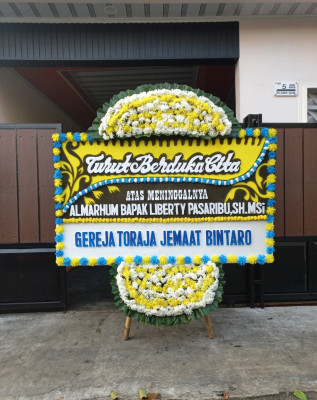Papan Bunga Duka di Banjaroyo