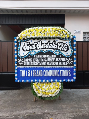 Papan Bunga Duka di Banjaroyo